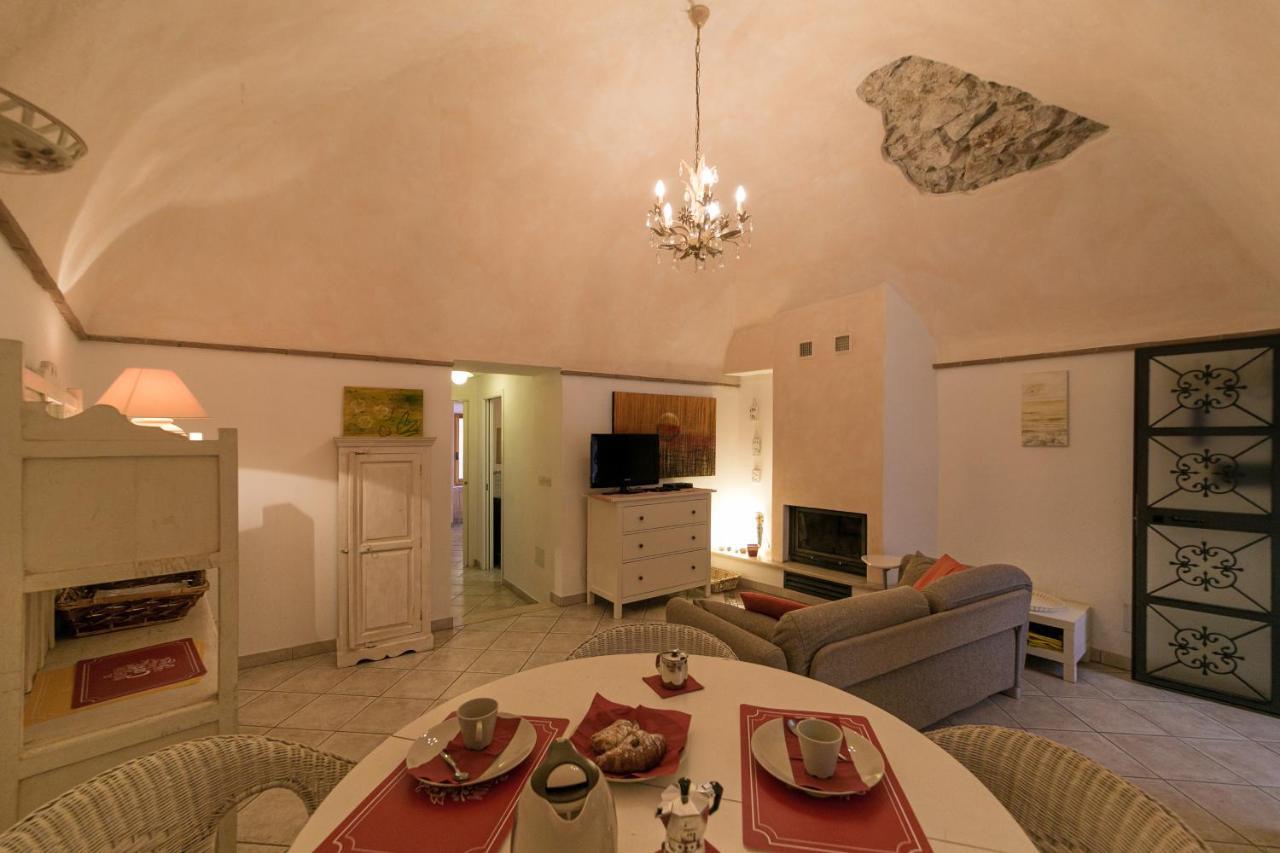 Nice Apartment Porto Santo Stefano  Bagian luar foto